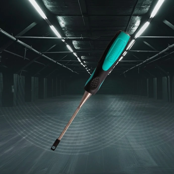 Sharp and durable wood chisel designed for accurate woodworking and carving